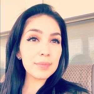 Meet your Posher, Melisa